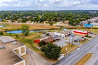 6404 Mccart Avenue, Fort Worth, TX 76133