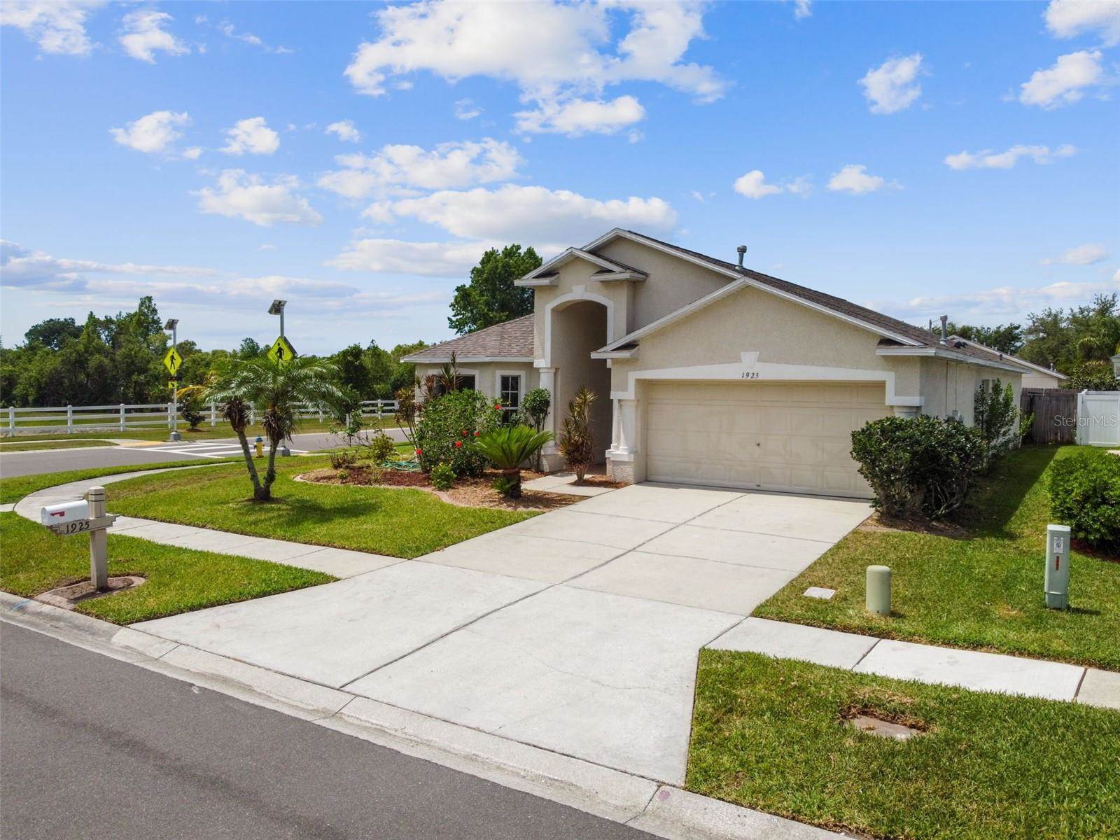 1925 Grenville Court, Wesley Chapel, FL 33543