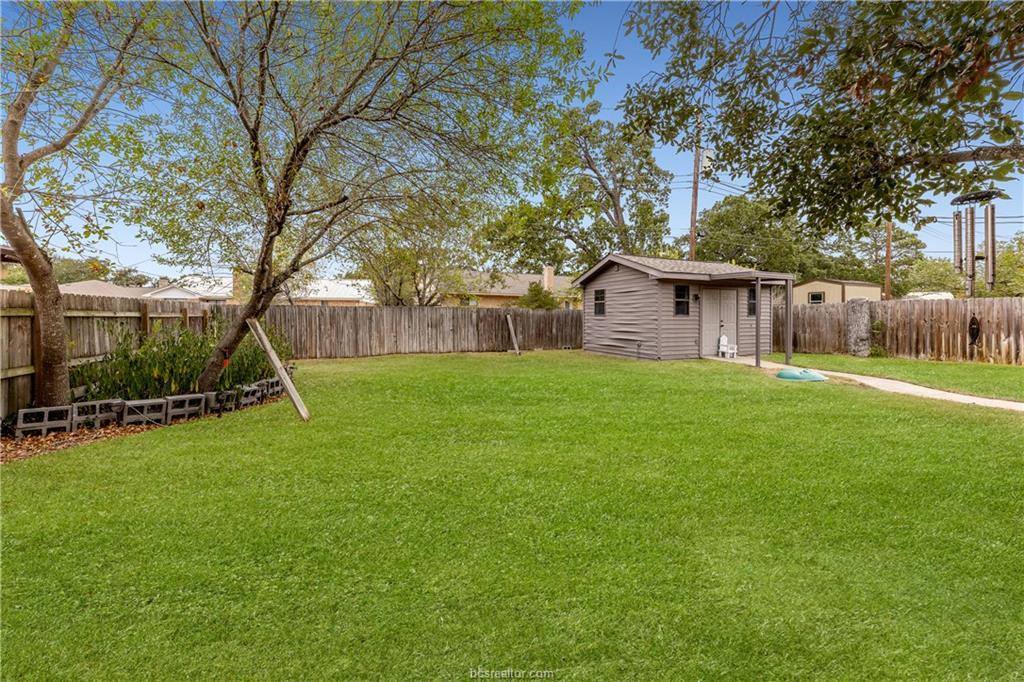 3609 Sierra Drive, Bryan, TX 77802