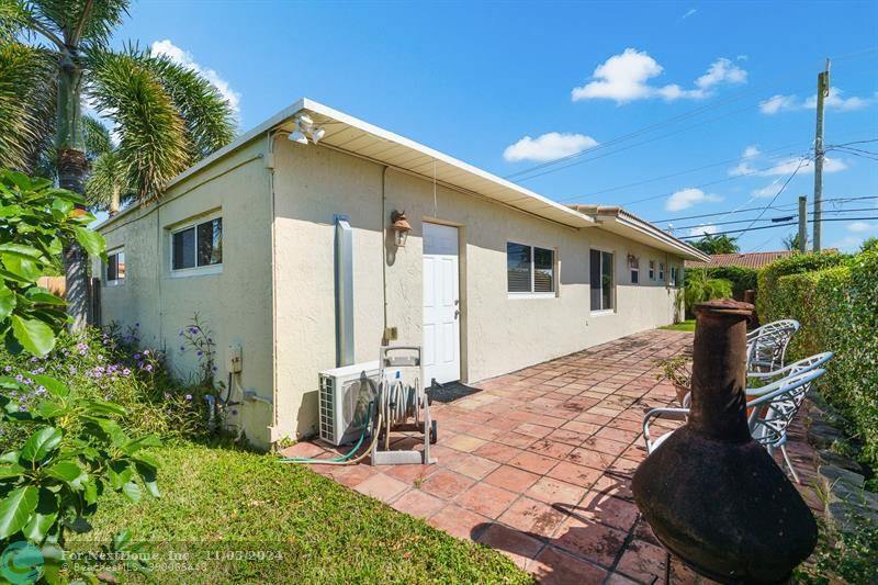 1330 NE 26th Ter, Pompano Beach, FL 33062