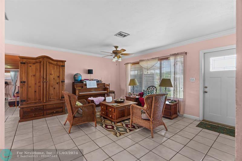 1330 NE 26th Ter, Pompano Beach, FL 33062