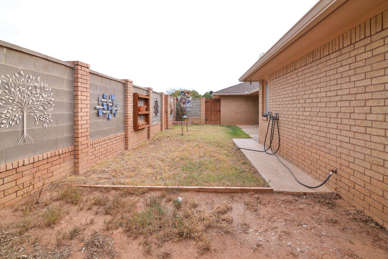 4202 93rd, Lubbock, TX 79423