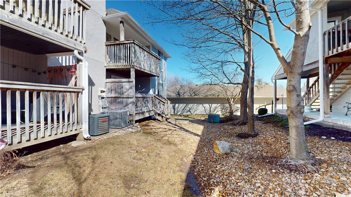 13821 W. 58th Terrace Unit #5, Shawnee, KS 66216