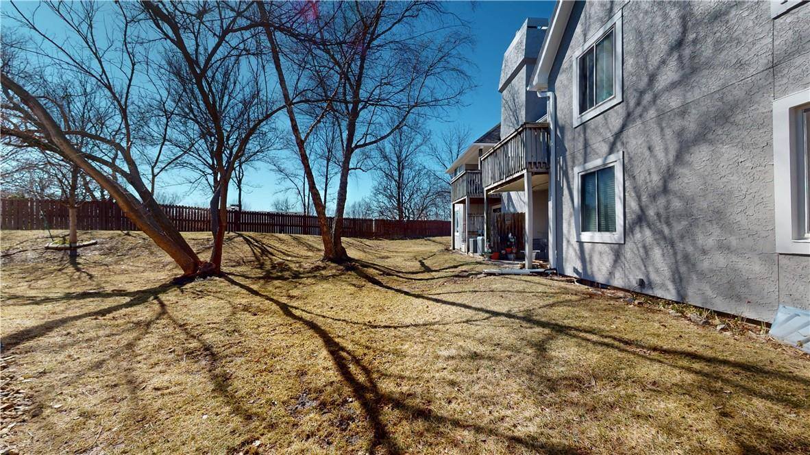 13821 W. 58th Terrace Unit #5, Shawnee, KS 66216