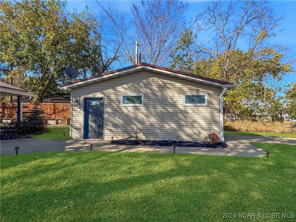 168 Caulfield Avenue, Camdenton, MO 65020