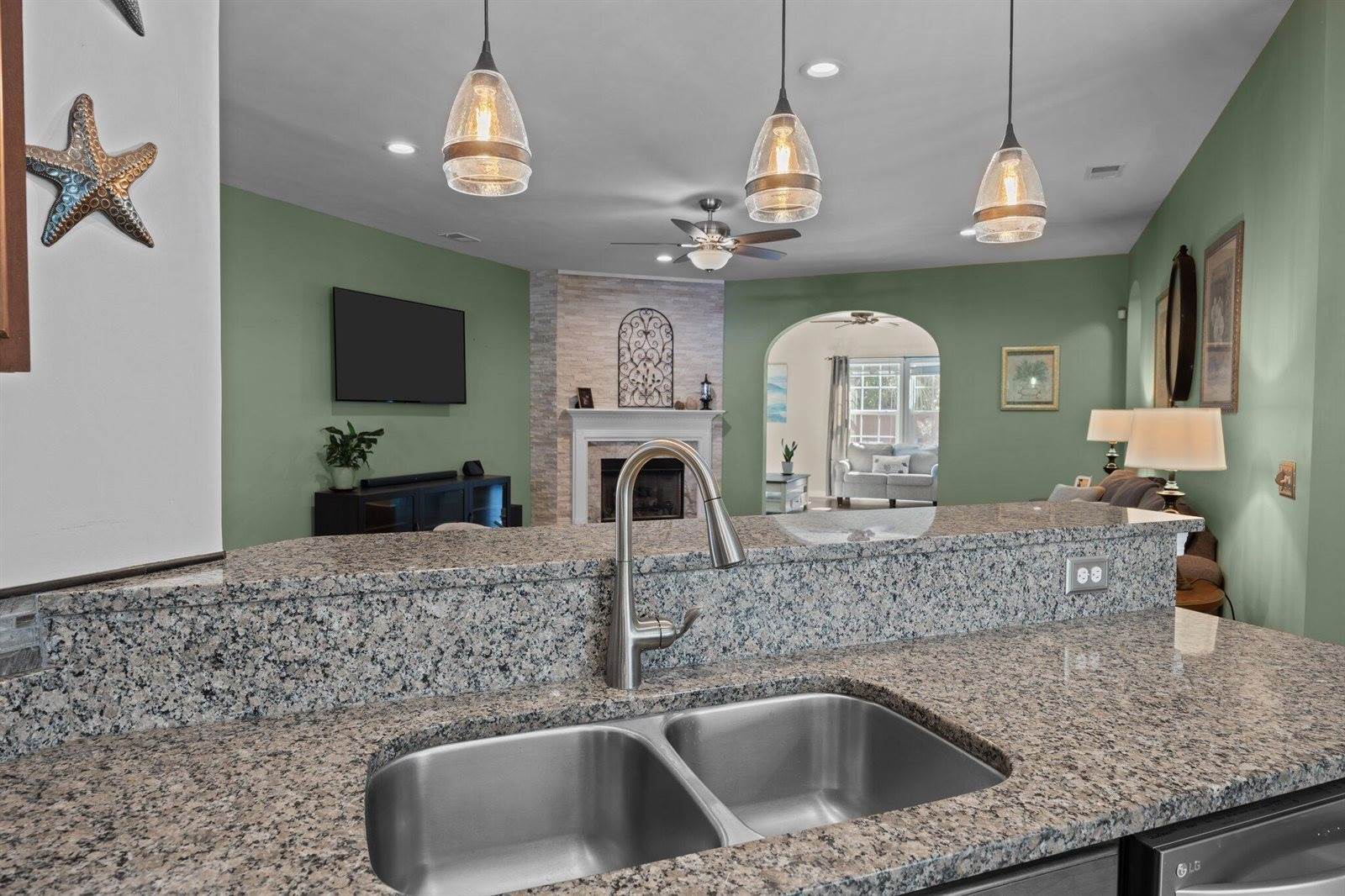 185 Berwick Drive, Summerville, SC 29483