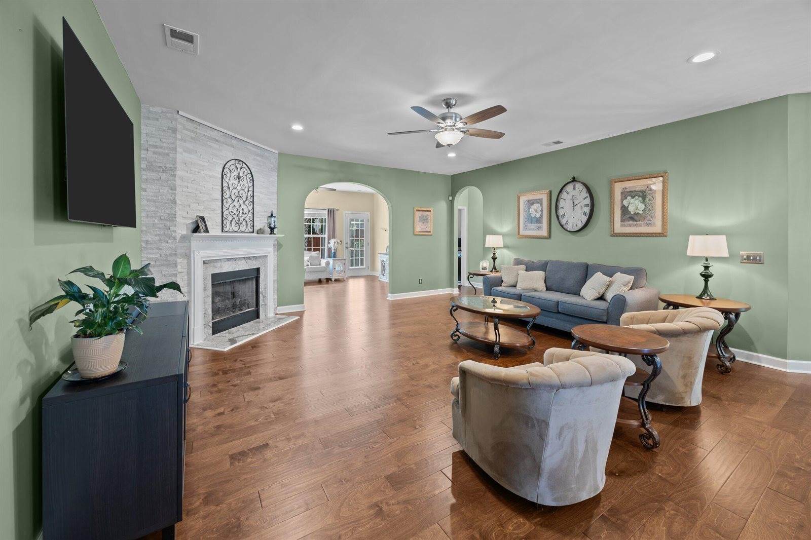 185 Berwick Drive, Summerville, SC 29483