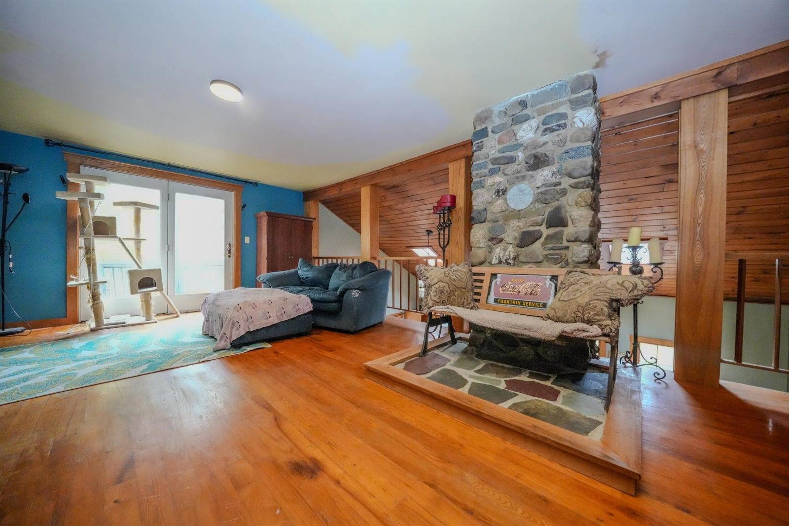 40 Coyote Way, Lincoln, ME 04457