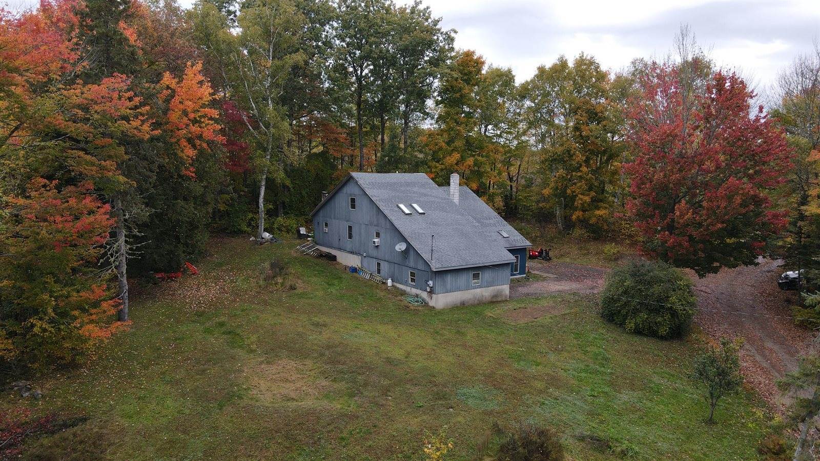 40 Coyote Way, Lincoln, ME 04457