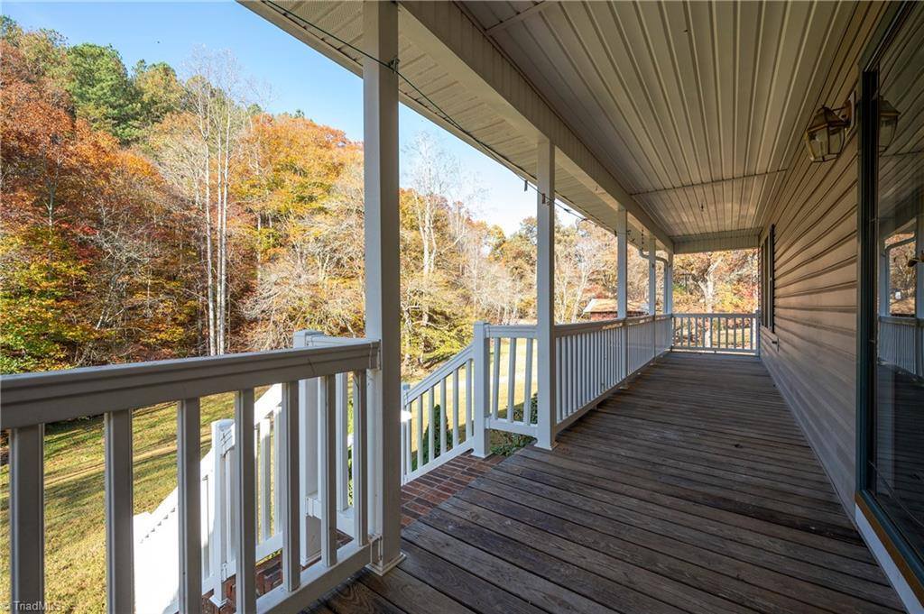 182 Bruckie Trail, Pilot Mountain, NC 27041