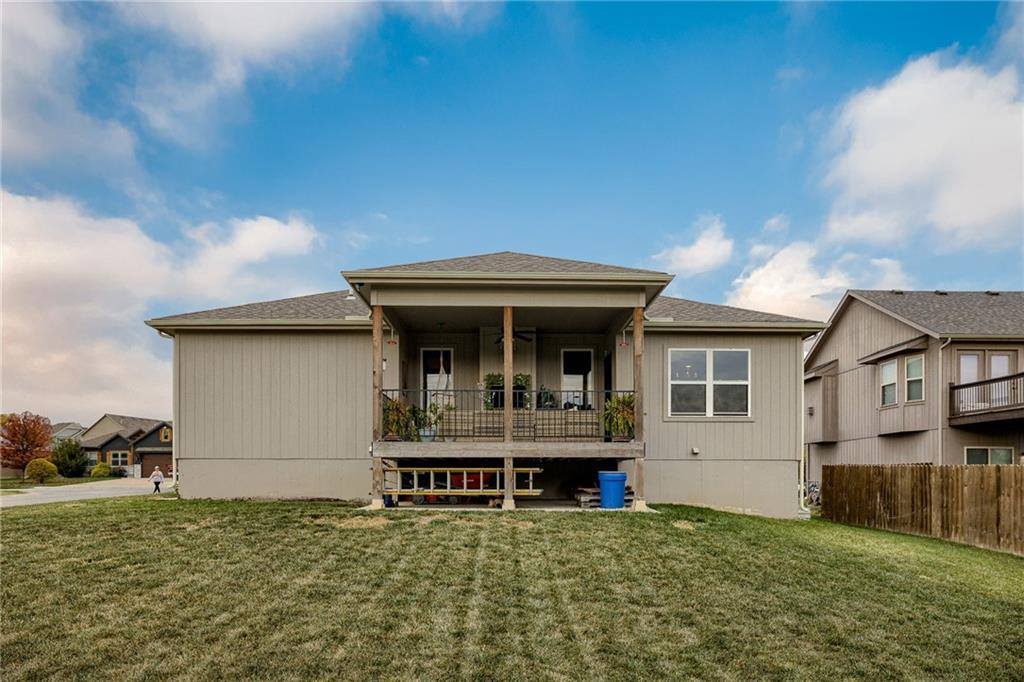 807 North Whispering Hills Drive, Lone Jack, MO 64070