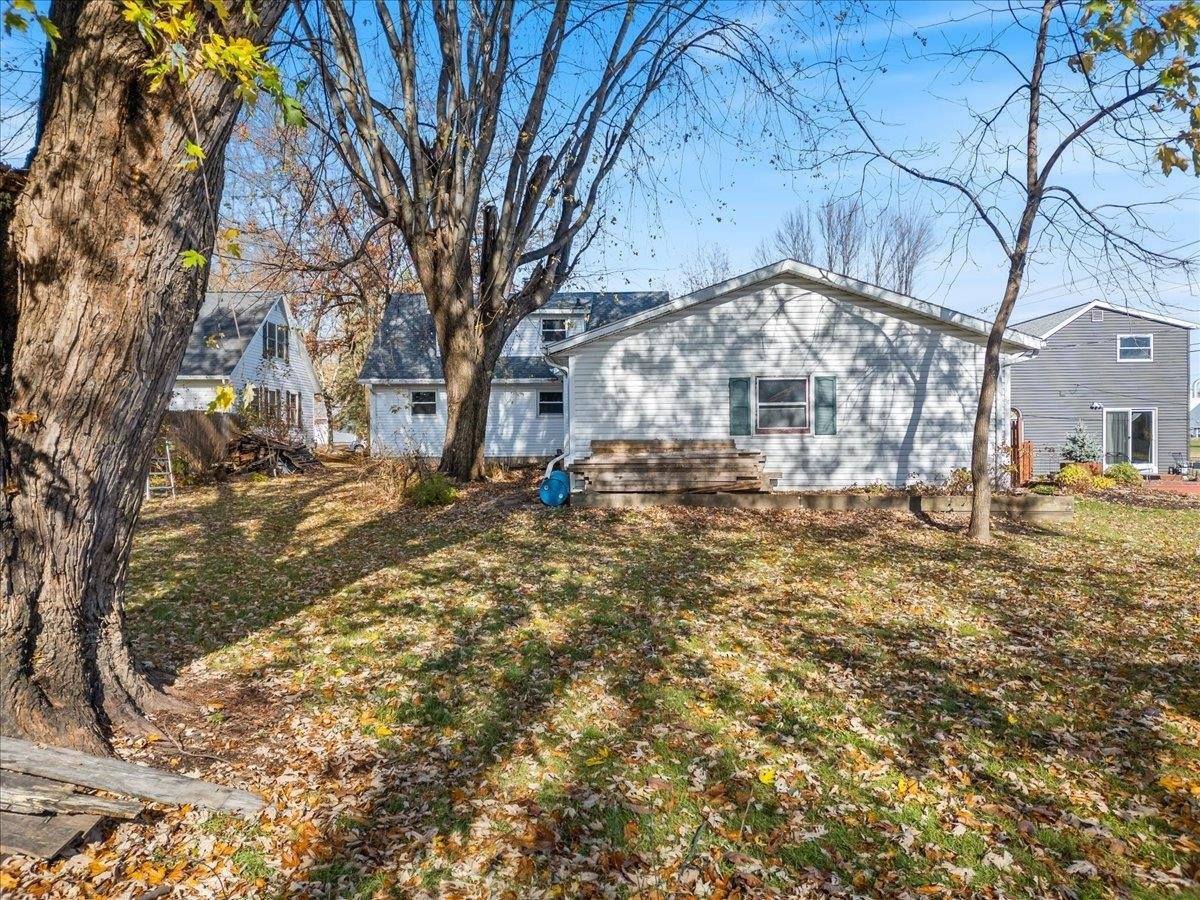 1230 E 6th Street, Marshfield, WI 54449