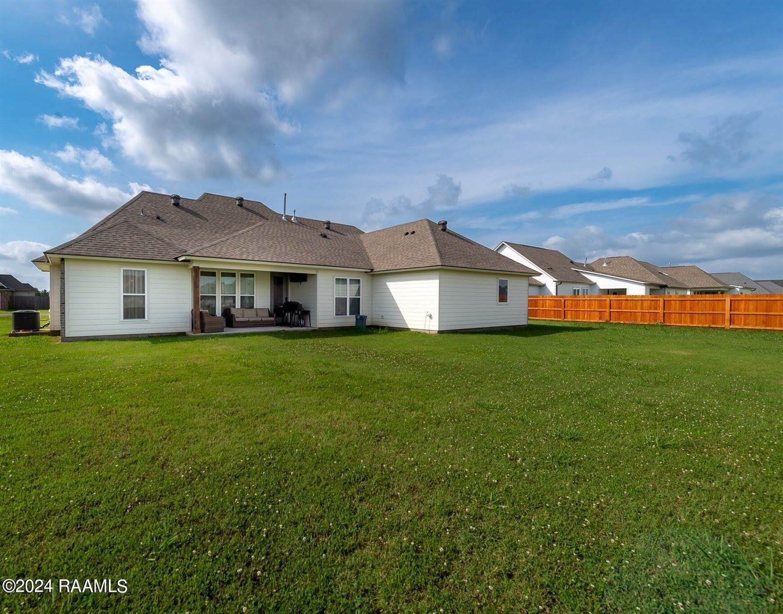 1201 Bayou Trace, Breaux Bridge, LA 70517