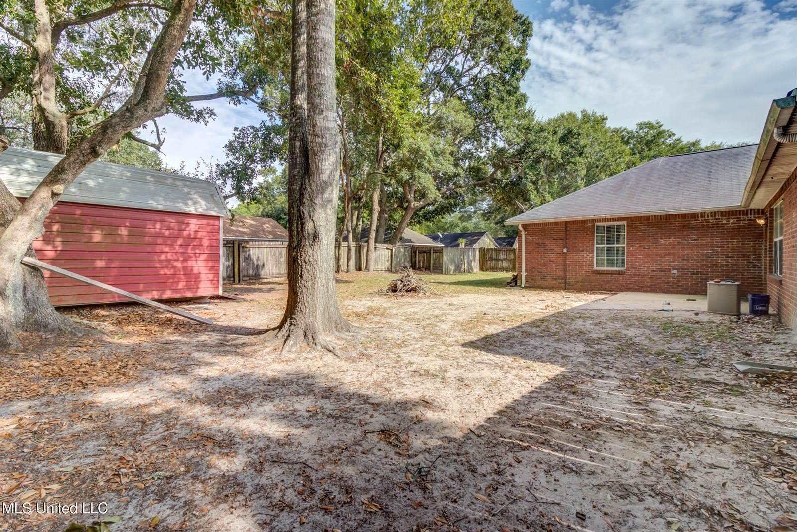 7032 Oakhurst Drive, Ocean Springs, MS 39564