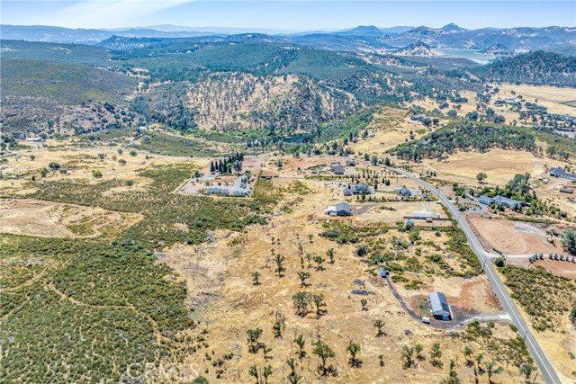 21306 Yankee Valley Road, Hidden Valley Lake, CA 95467