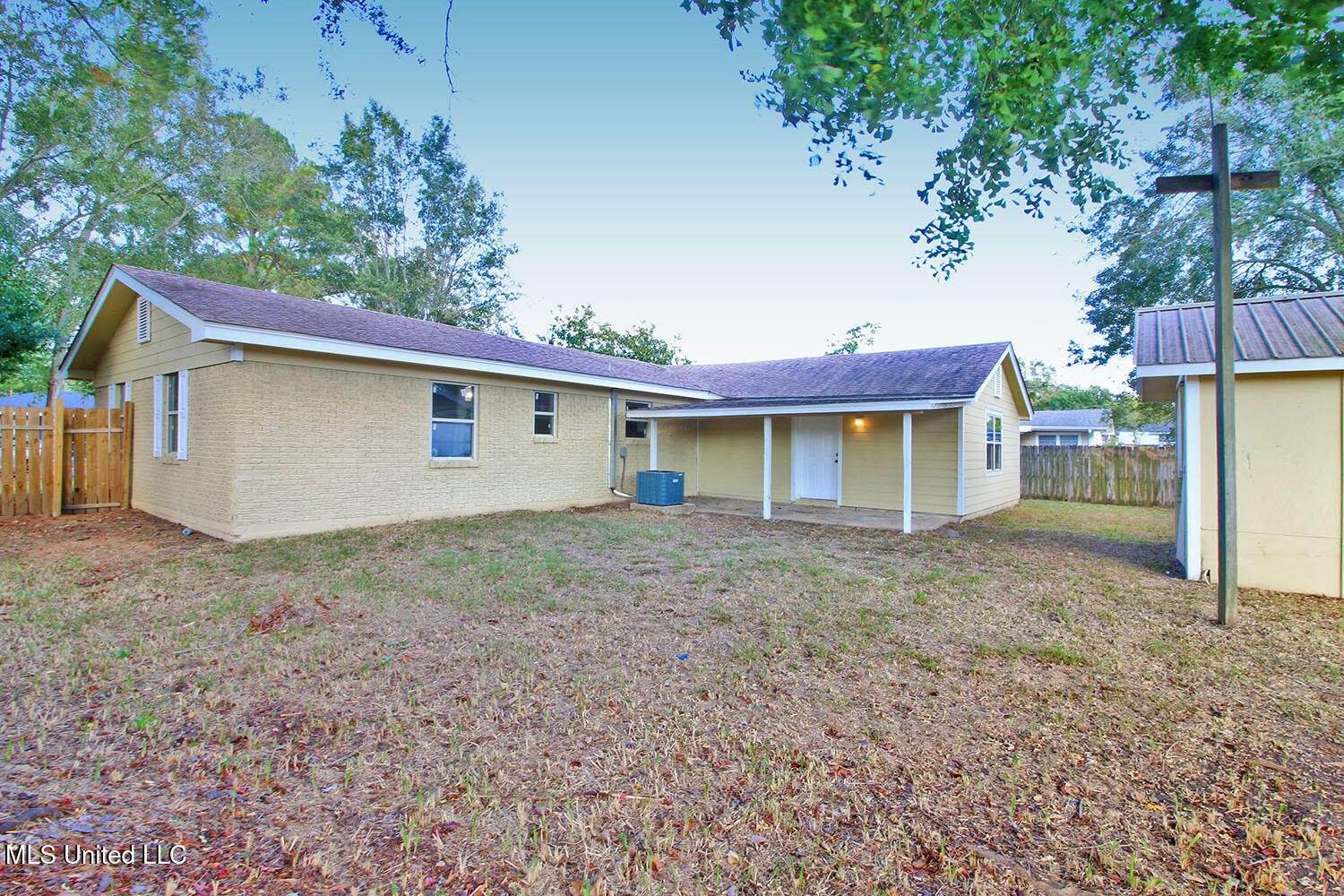 3310 Middle Avenue, Pascagoula, MS 39581