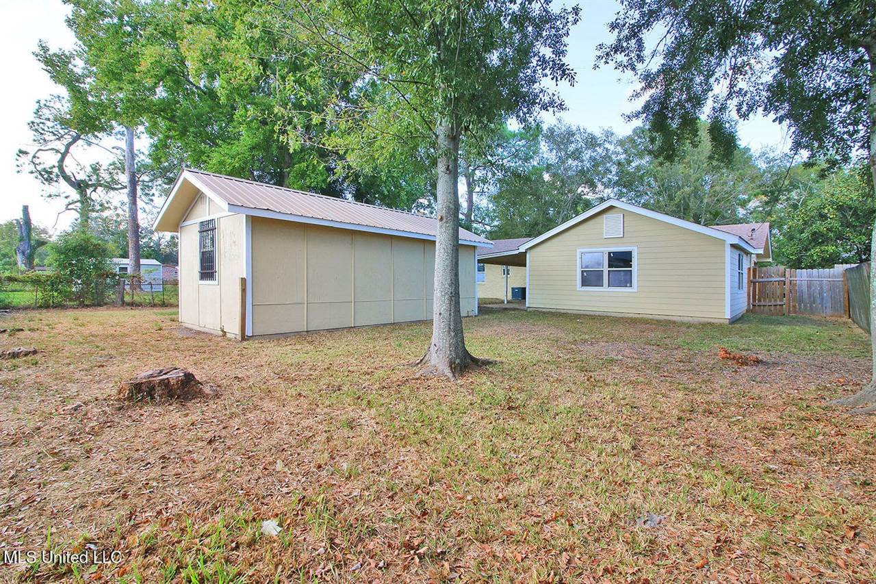 3310 Middle Avenue, Pascagoula, MS 39581