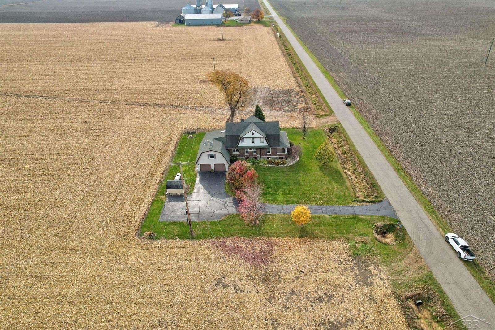 1083 S Van Buren Road, Reese, MI 48757