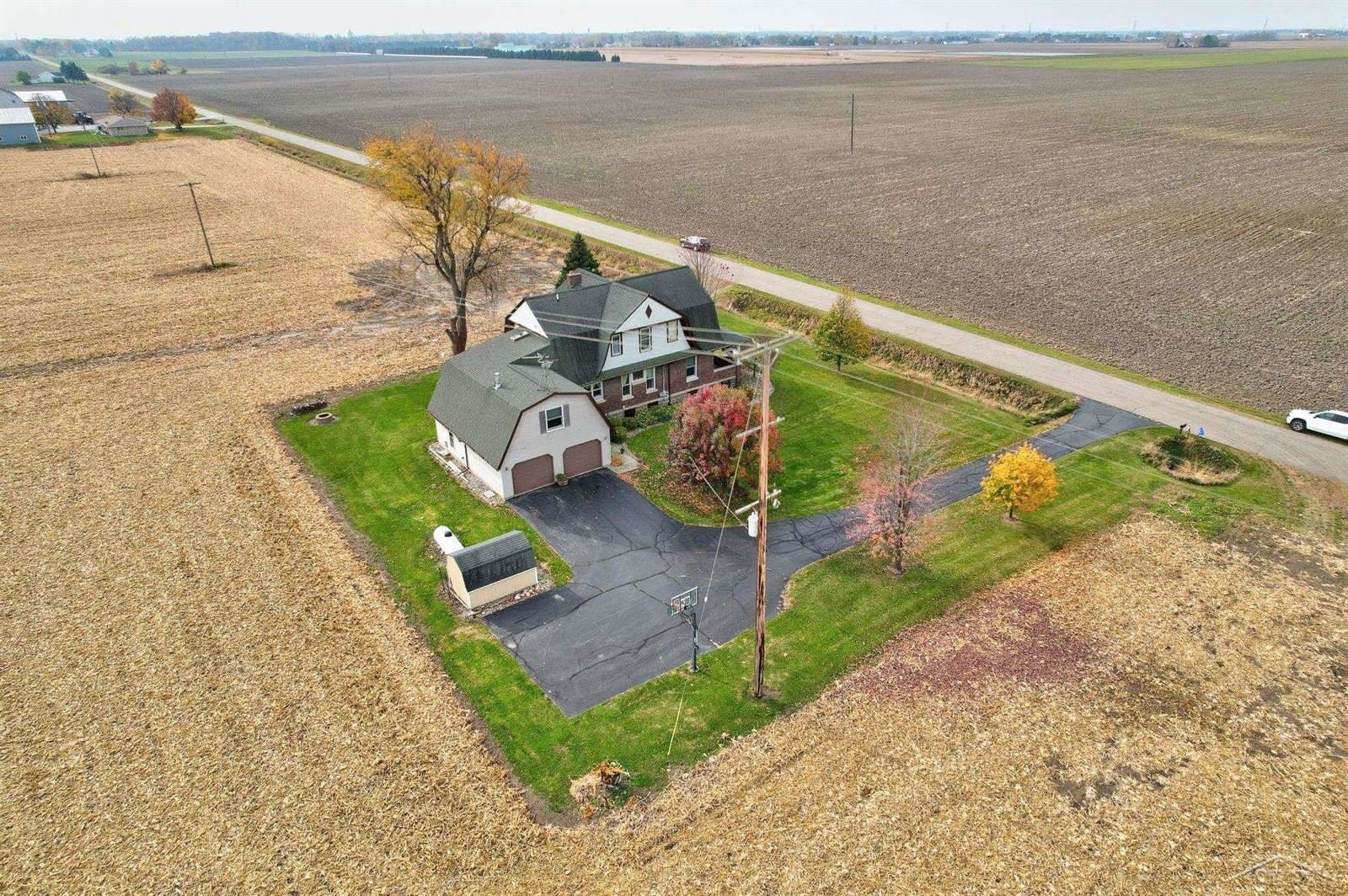 1083 S Van Buren Road, Reese, MI 48757