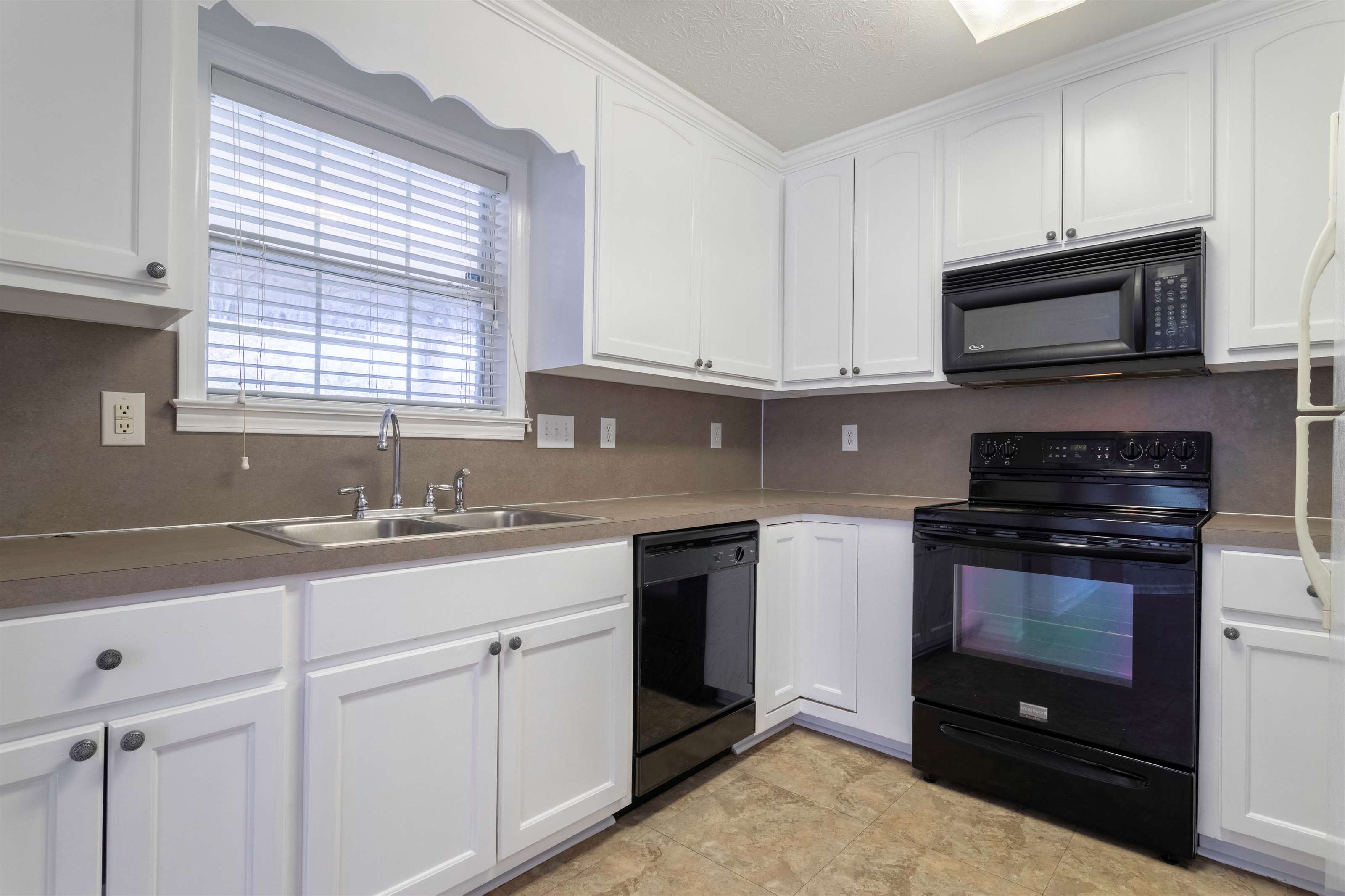 8741 Hallwood Drive, Montgomery, AL 36117