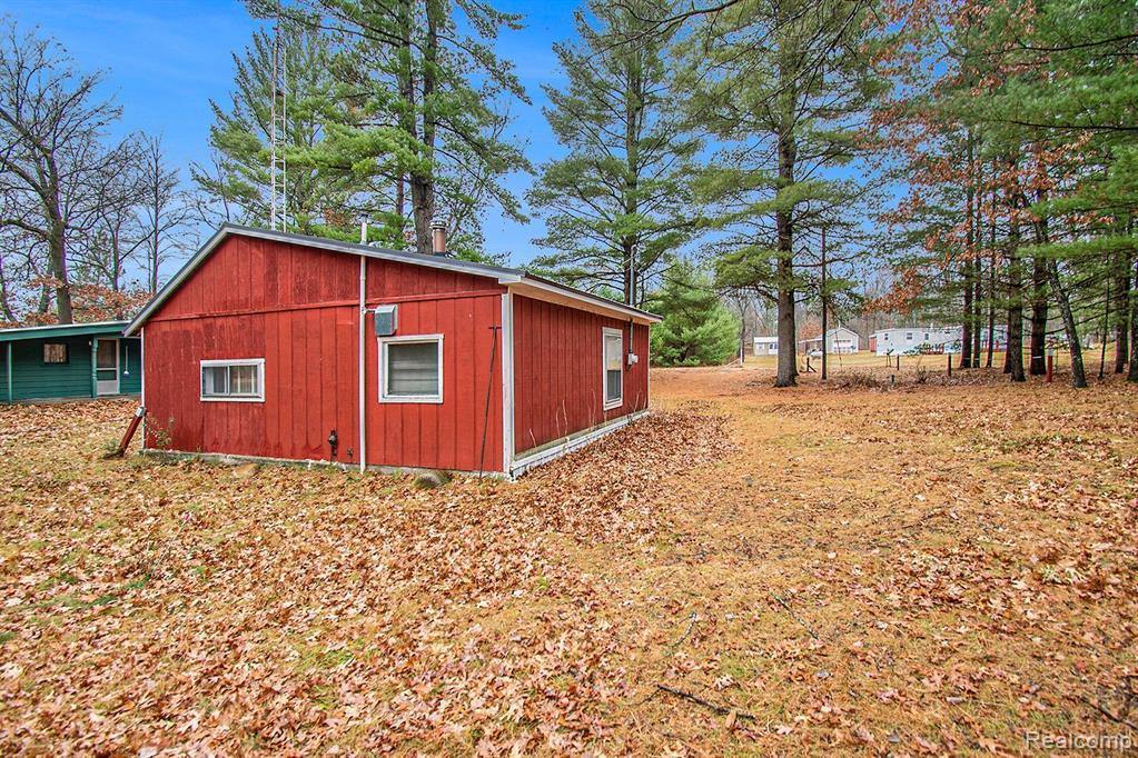 351 Oak Lake Road, Elmer Township, MI 48647