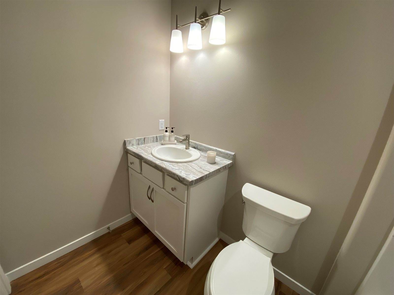 1052 Kamperschroer, Sun Prairie, WI 53590