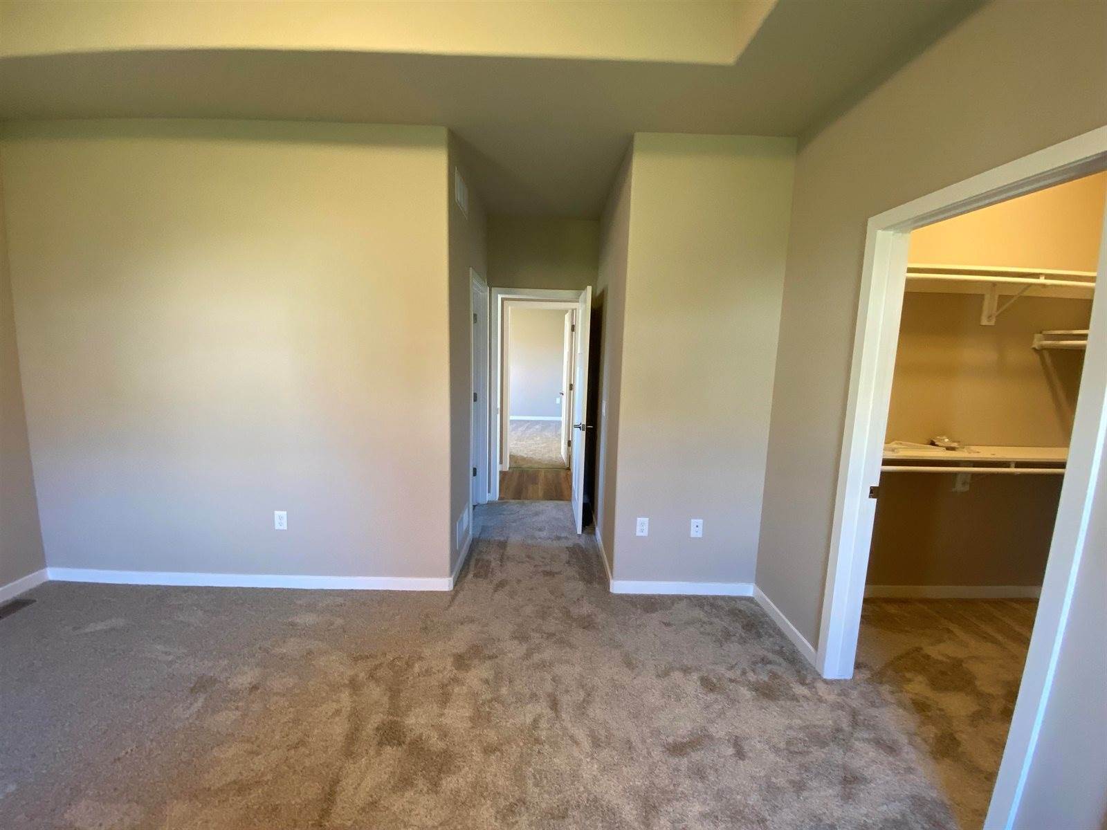 1052 Kamperschroer, Sun Prairie, WI 53590