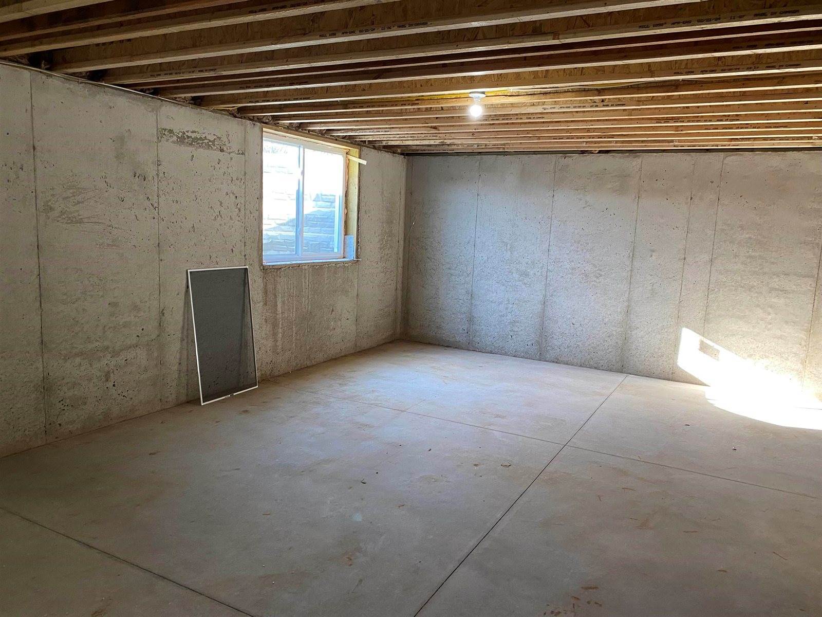 1052 Kamperschroer, Sun Prairie, WI 53590