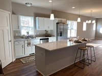 1052 Kamperschroer, Sun Prairie, WI 53590