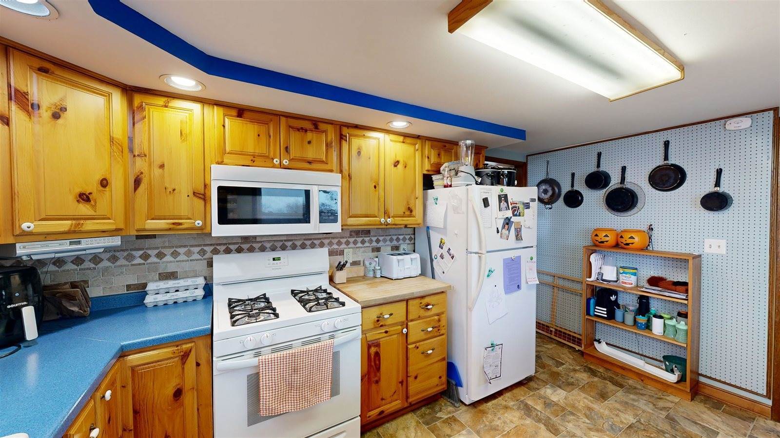 29115 County Hwy P, Kendall, WI 54638