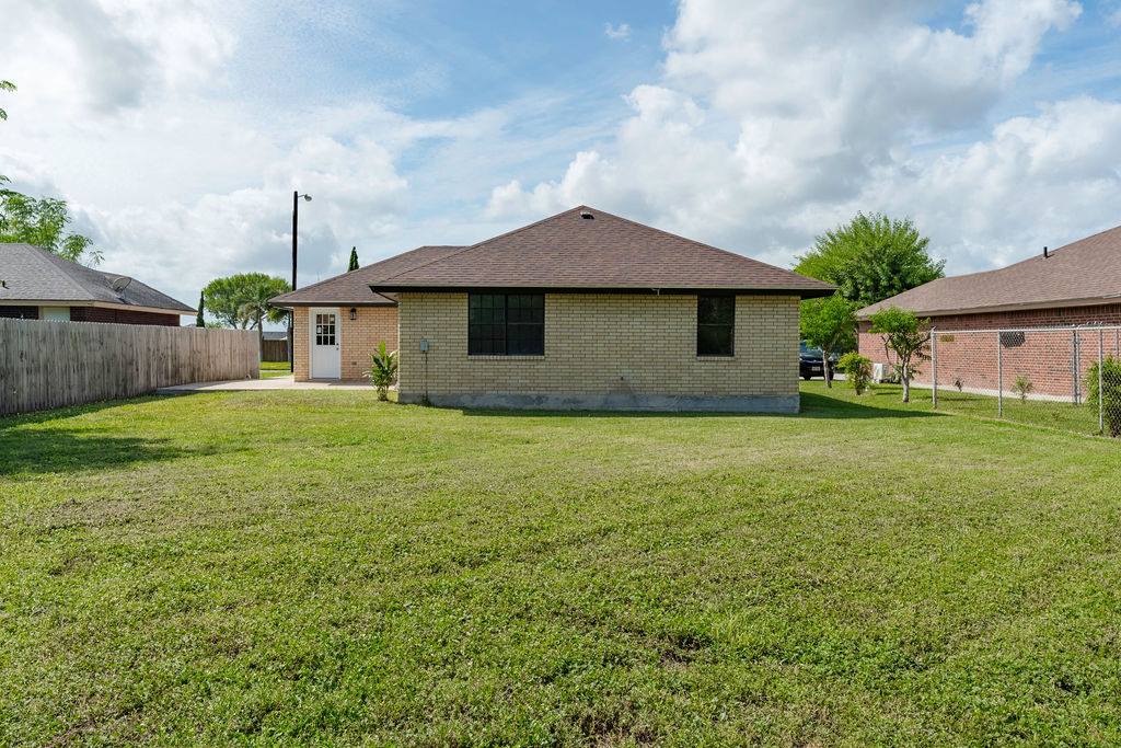 1172 Palo Blanco Dr, Laguna Vista, TX 78578