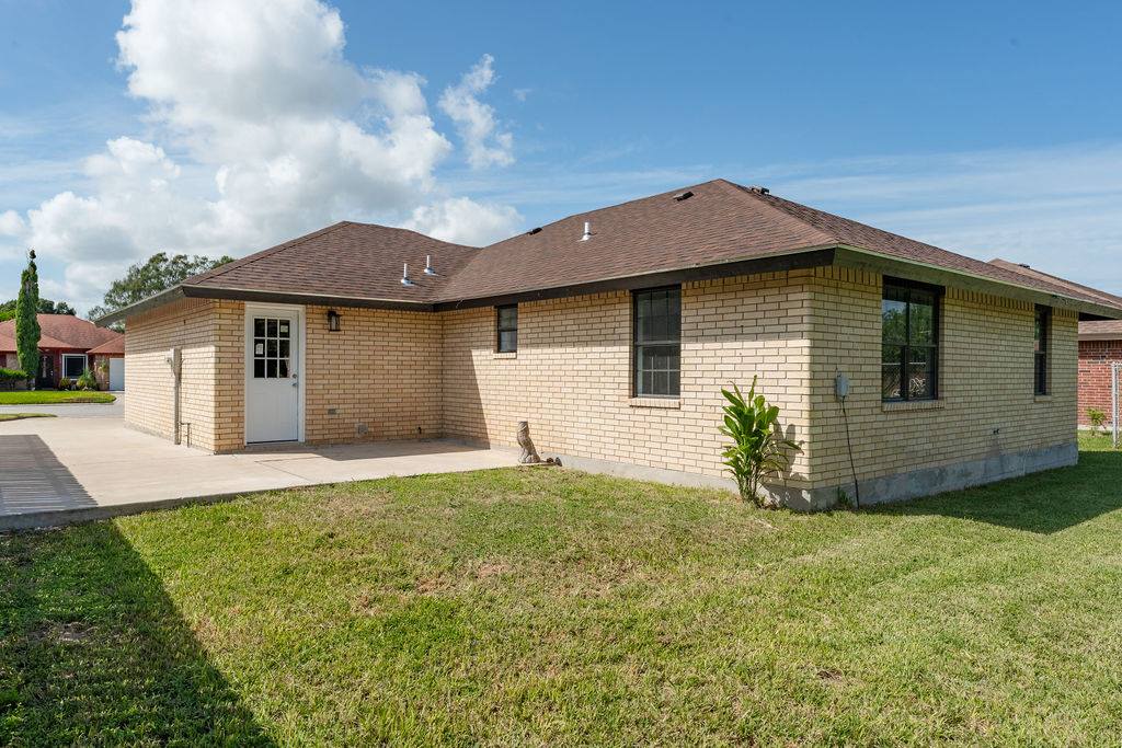 1172 Palo Blanco Dr, Laguna Vista, TX 78578