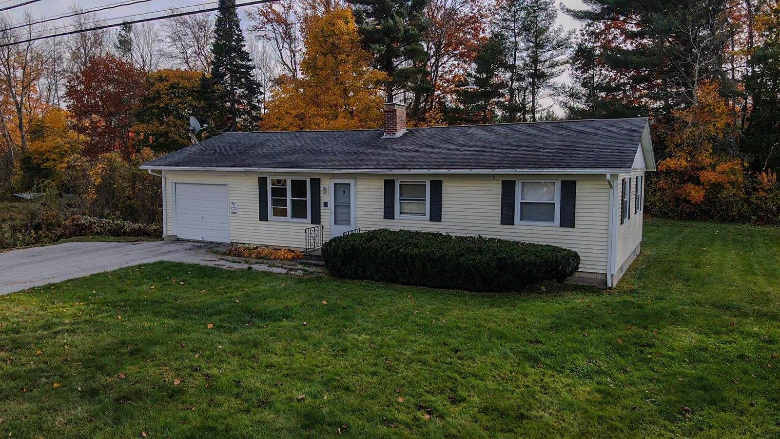 42 Gilbert Street, Orono, ME 04473