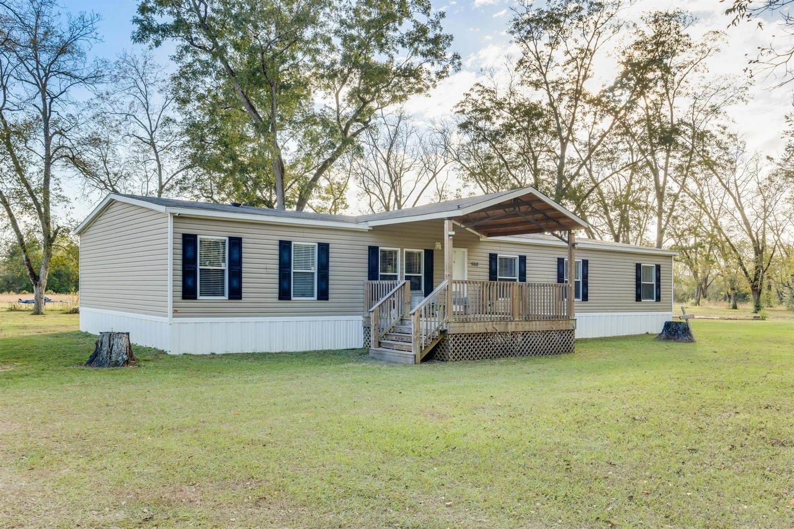 960 State Line Road, DeFuniak Springs, FL 32433