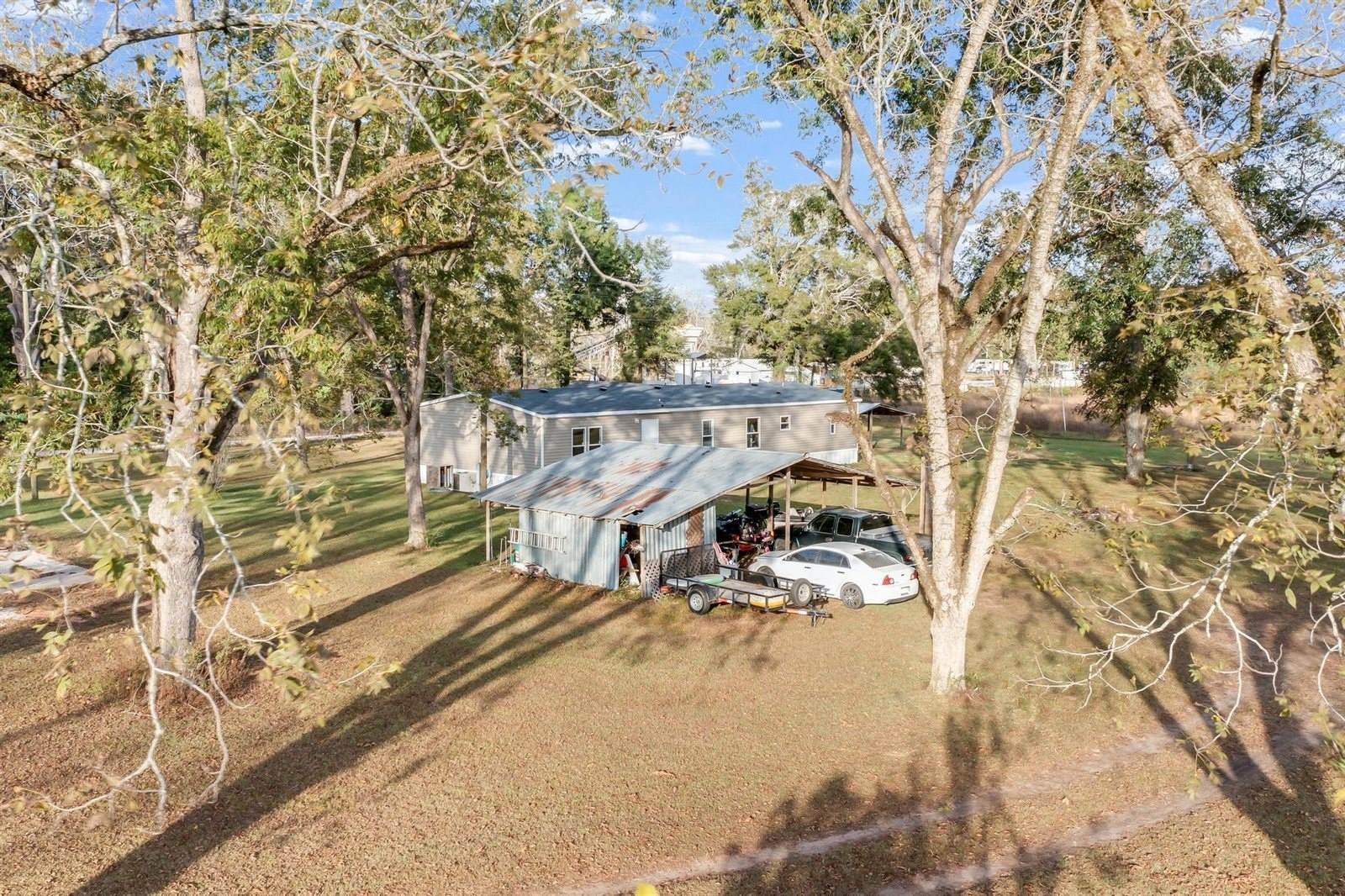 960 State Line Road, DeFuniak Springs, FL 32433