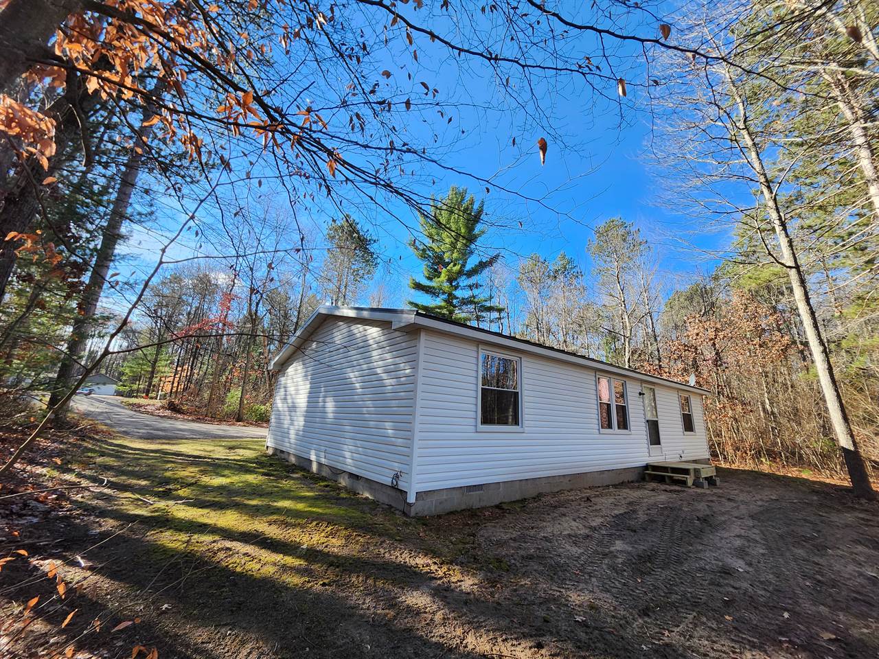 255 East Skyline Drive, Roscommon, MI 48653