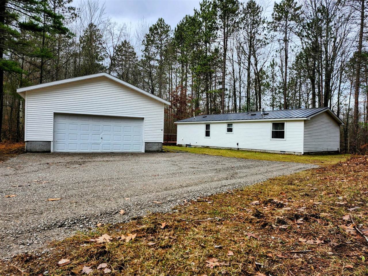 255 East Skyline Drive, Roscommon, MI 48653