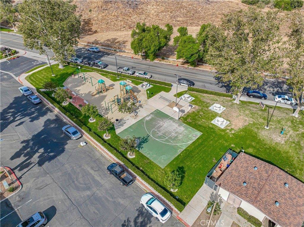 25825 Tournament Road, #I6, Valencia, CA 91355