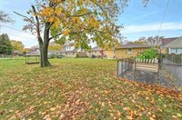 1135 Redwood Drive, Green Bay, WI 54304
