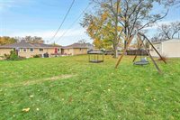 1135 Redwood Drive, Green Bay, WI 54304