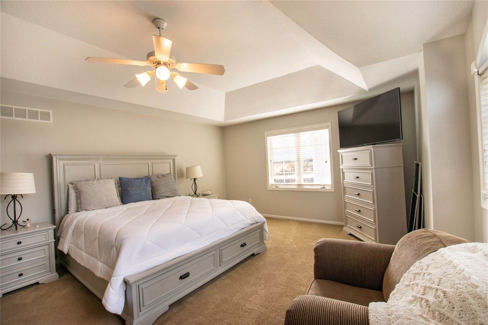 4332 Ashley Park Drive, West Des Moines, IA 50265