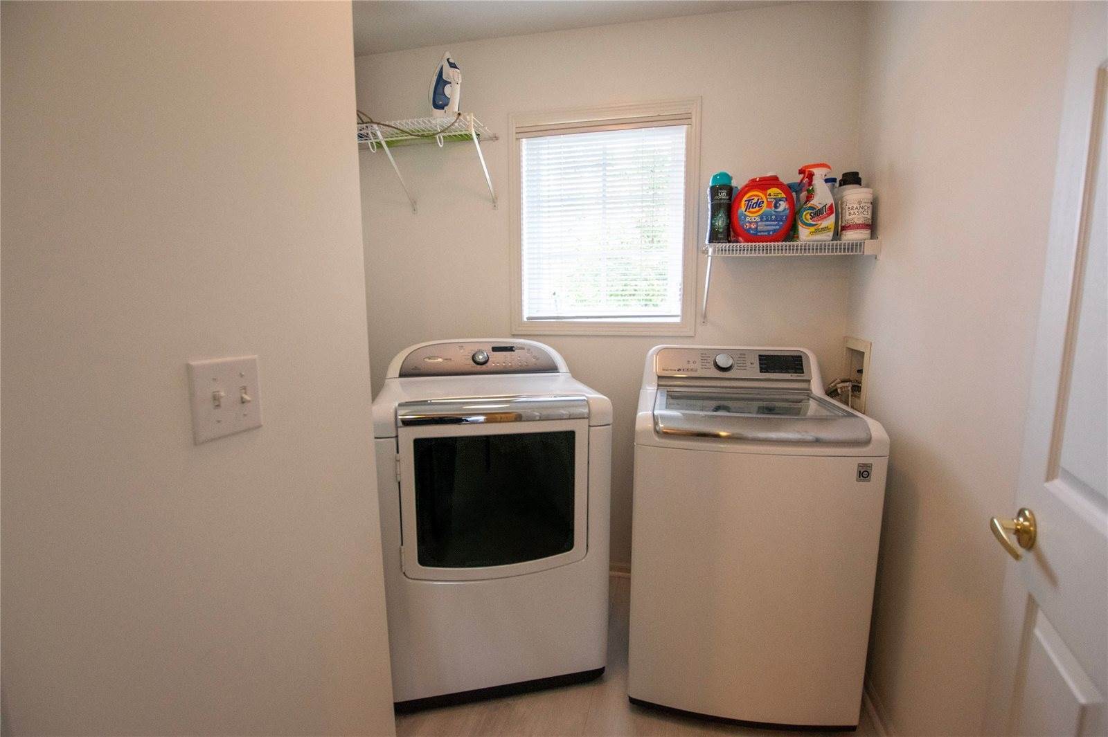 4332 Ashley Park Drive, West Des Moines, IA 50265