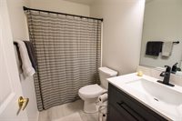 4332 Ashley Park Drive, West Des Moines, IA 50265