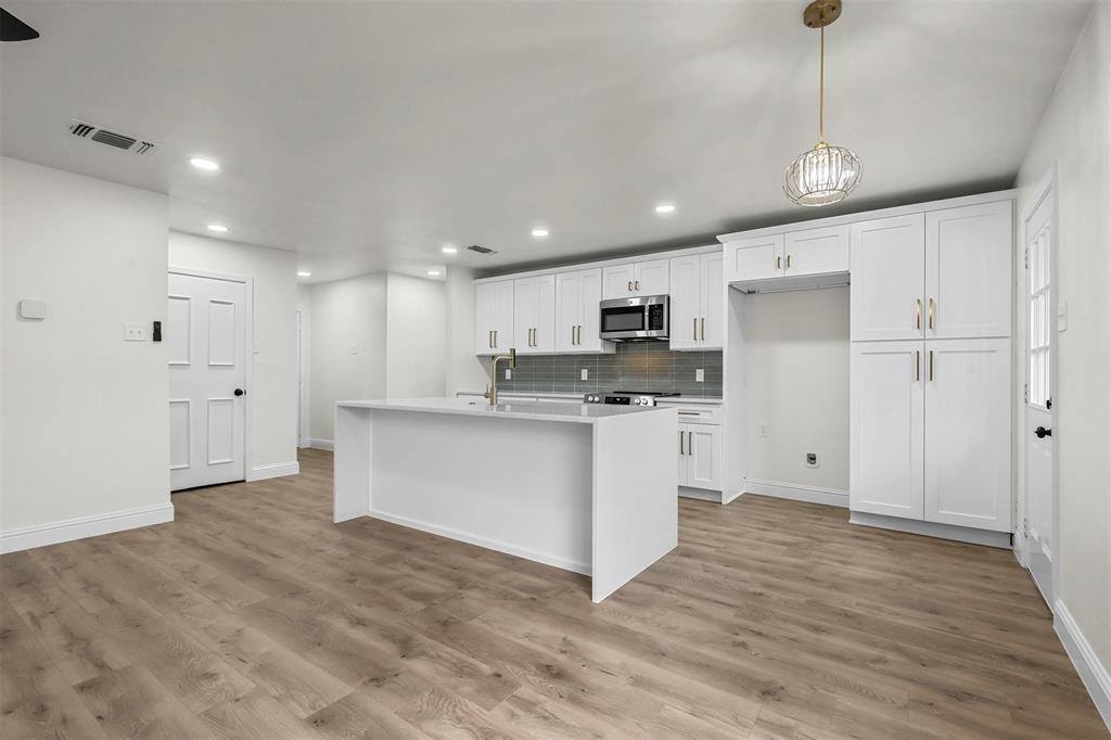 520 Meadow Street, Saginaw, TX 76179