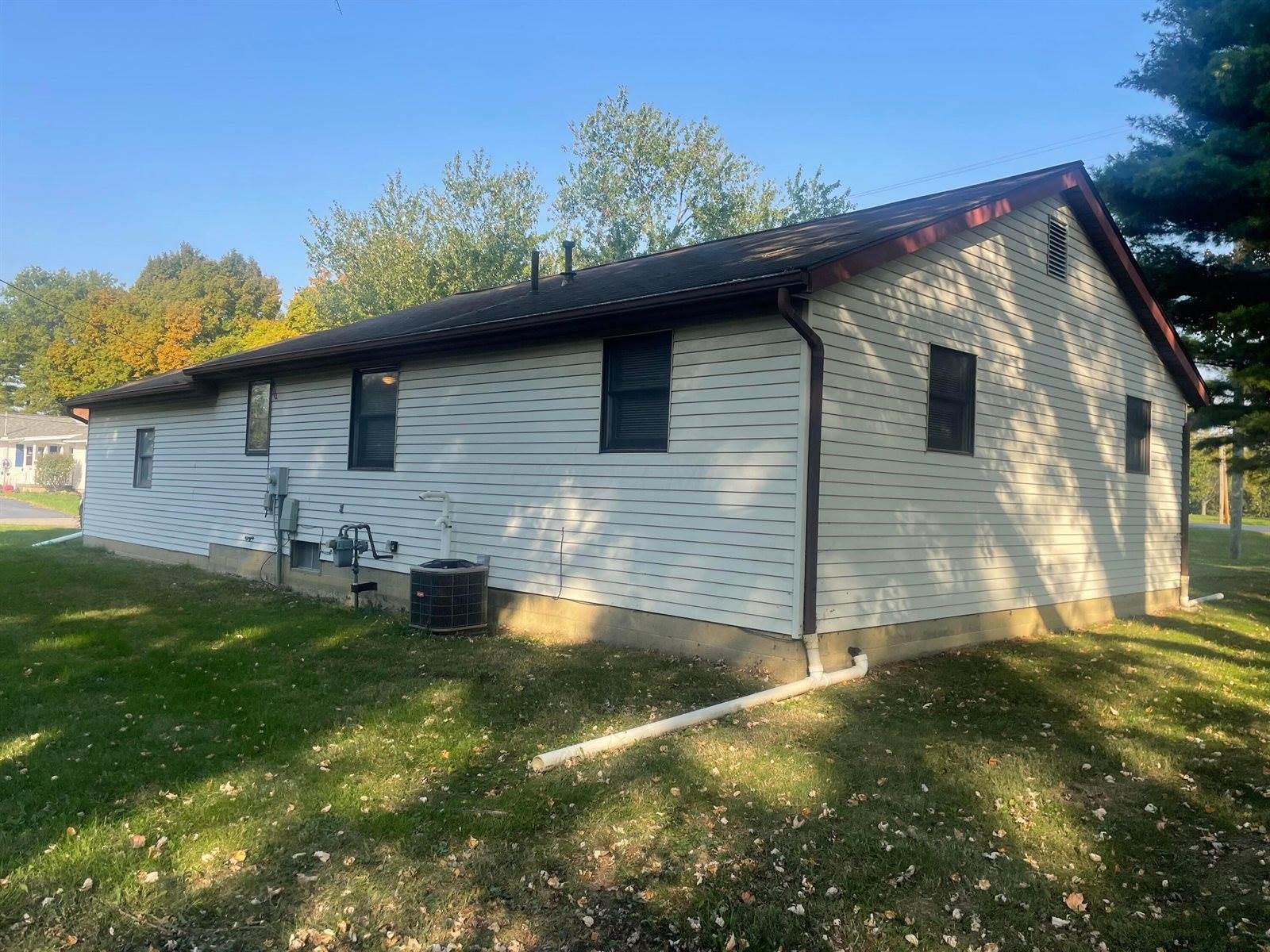 18 Spring Street, Pataskala, OH 43062