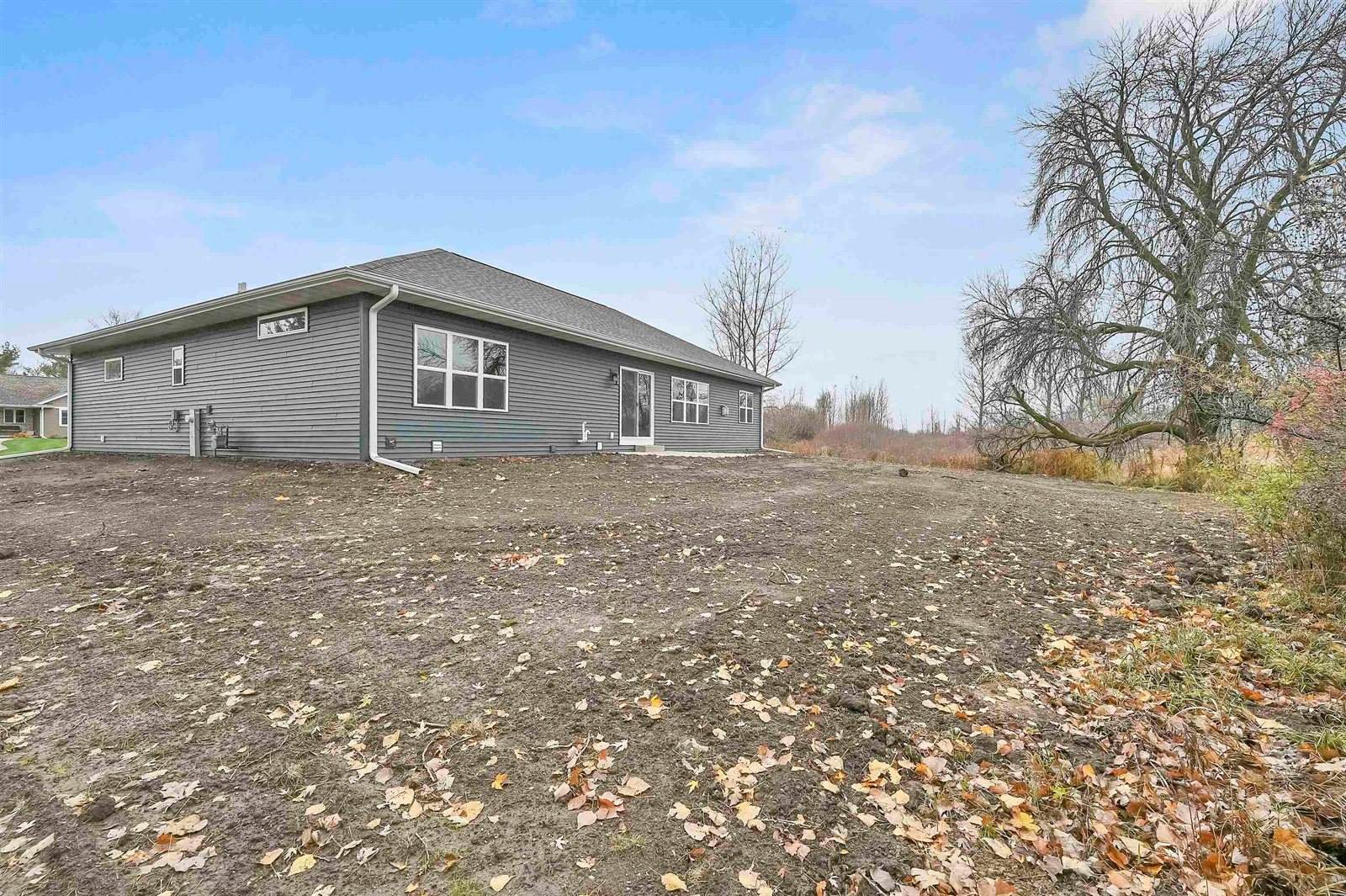 240 Fairway Drive, Luxemburg, WI 54217