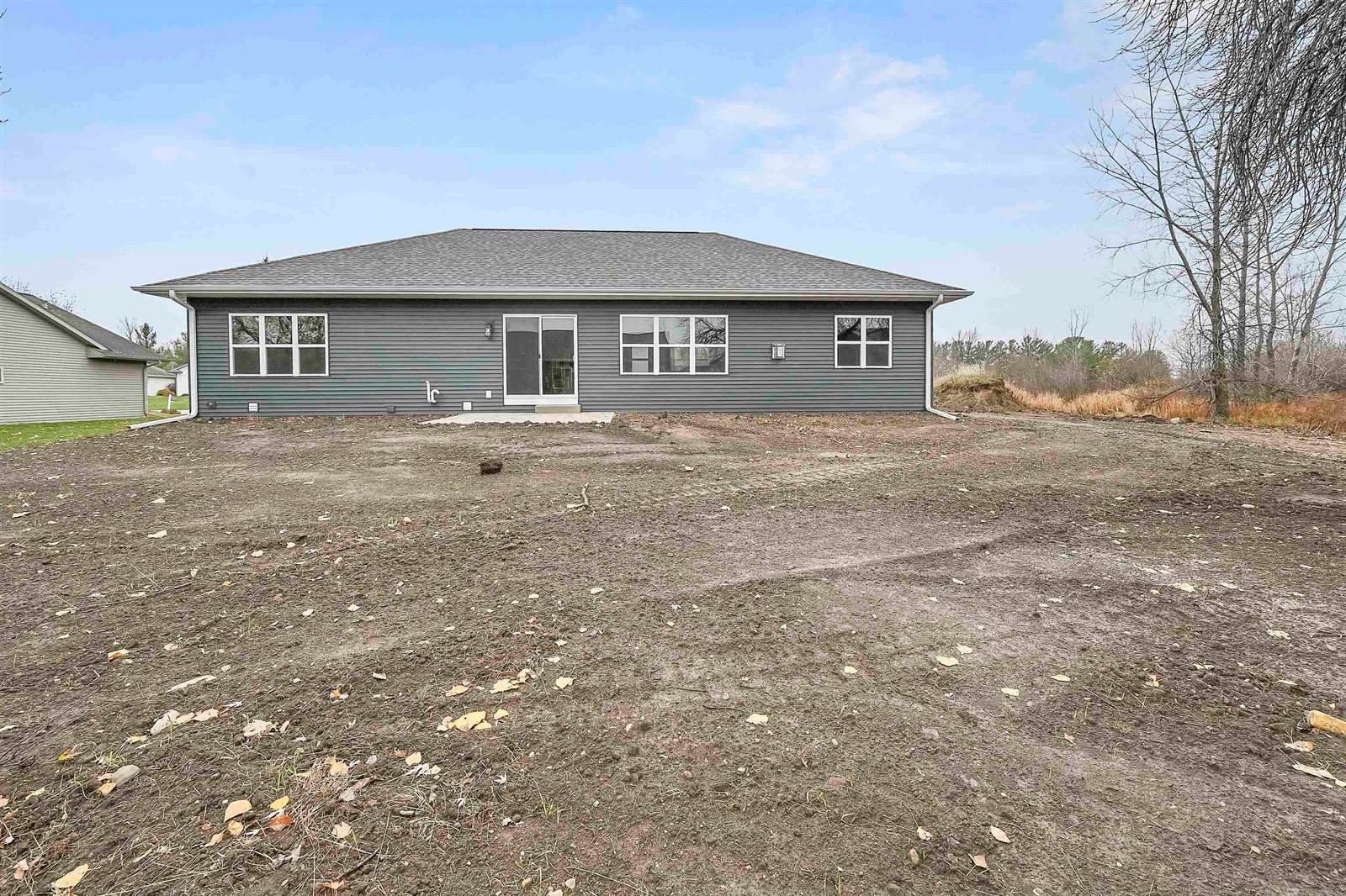 240 Fairway Drive, Luxemburg, WI 54217