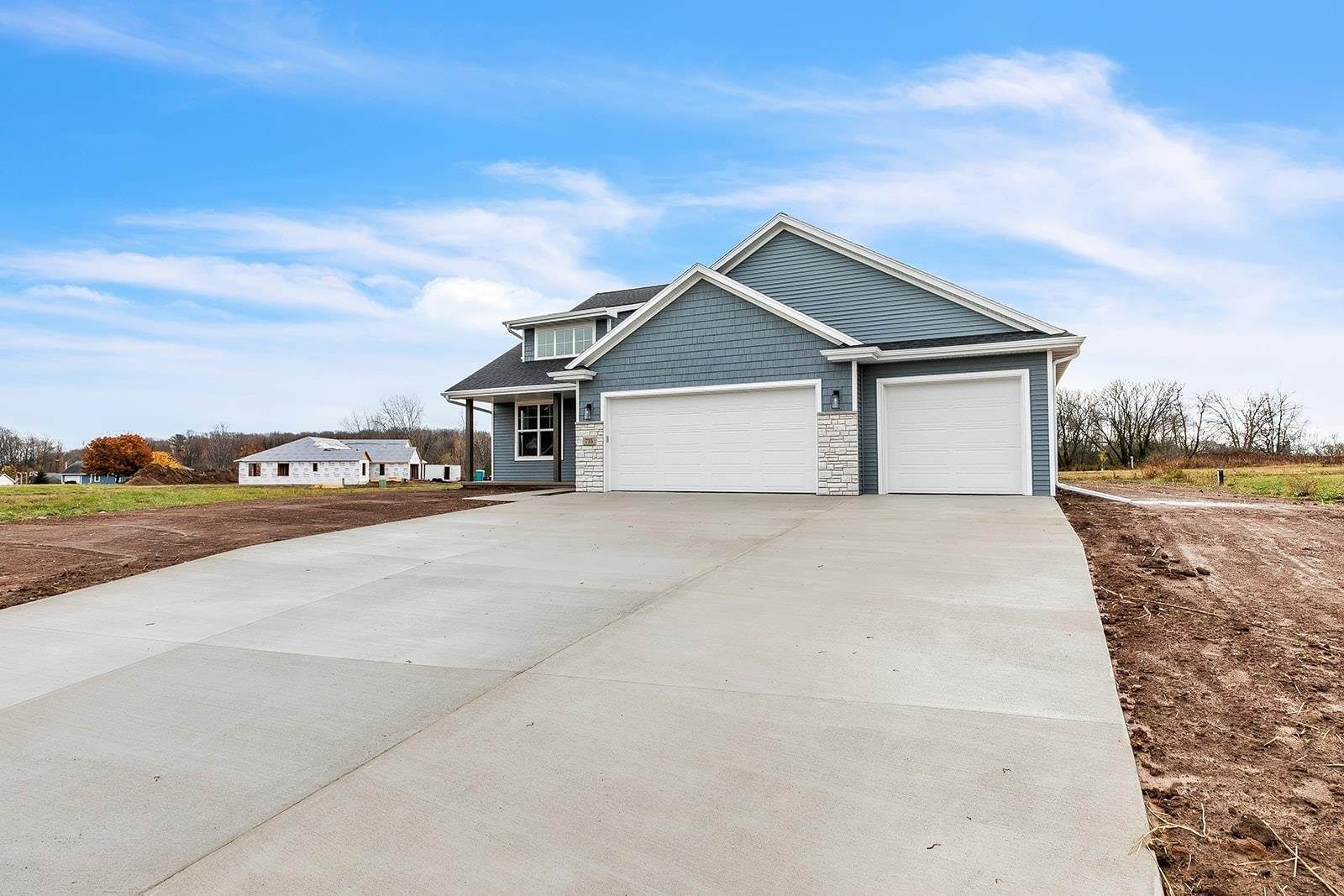 715 Moon Beam Lane, Manitowoc, WI 54220