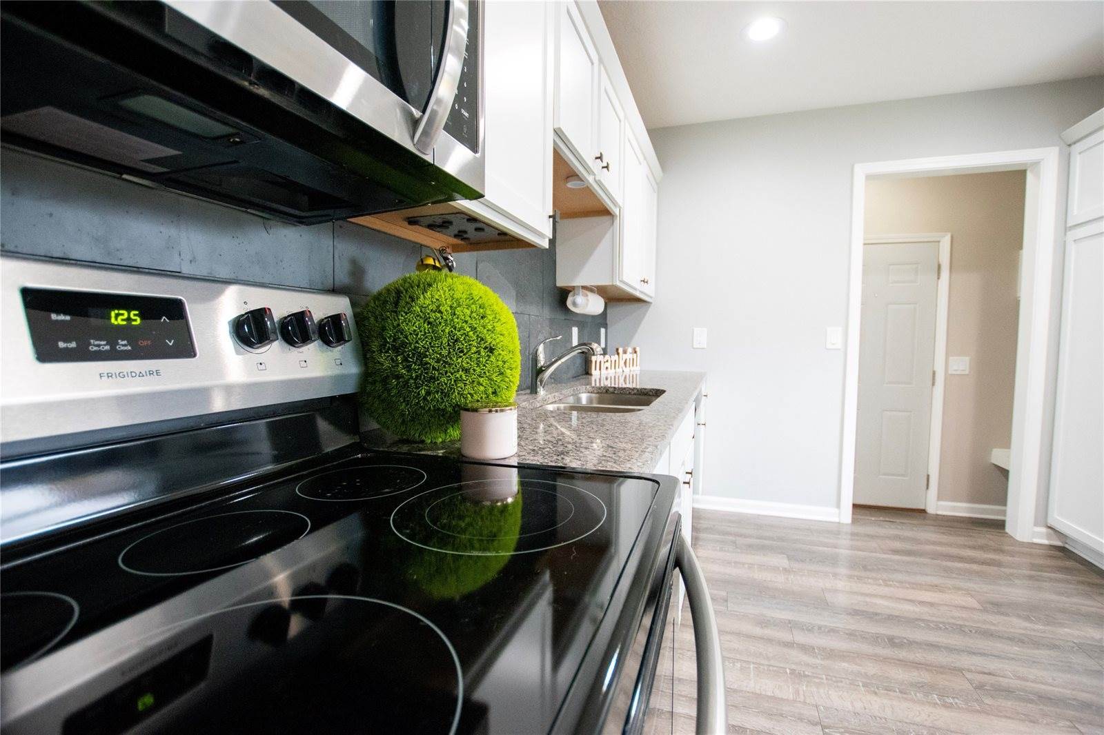 4350 NW 11th Street, Des Moines, IA 50313