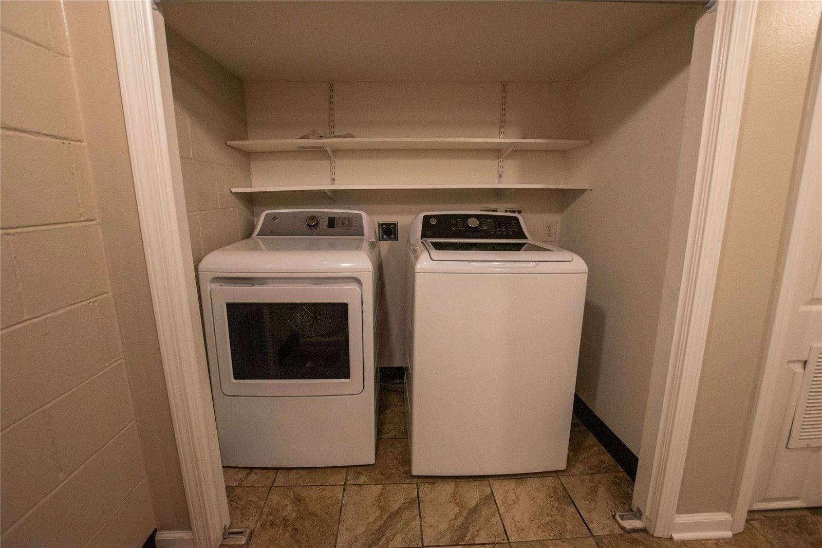 4350 NW 11th Street, Des Moines, IA 50313